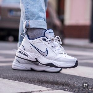 Men’s Nike Air Monarch IV - Size 9